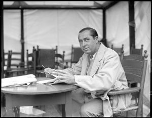 walter hagen sitting at table